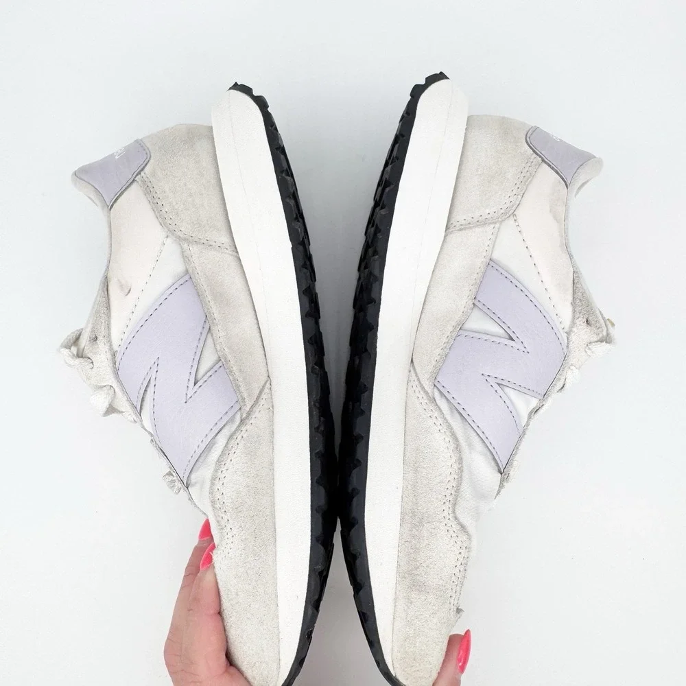 New Balance 327 Girl Sneaker Shoe‎ Size 5 'White Moonbeam & December Sky' Preppy